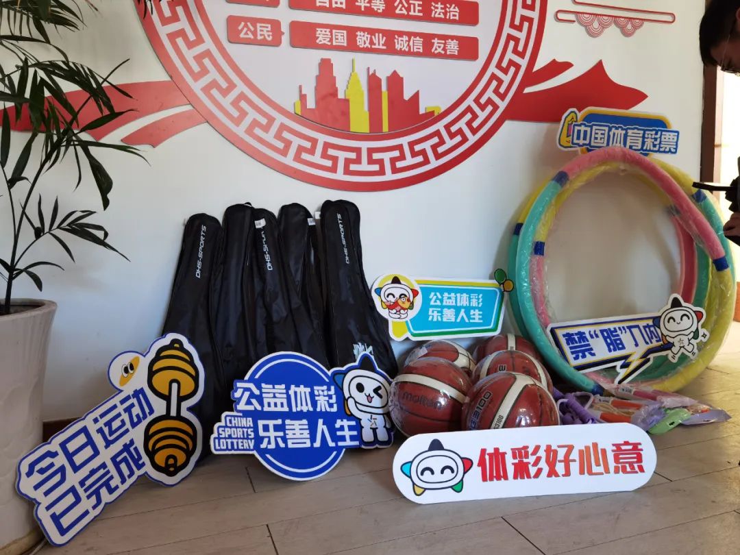 开热烈讨论